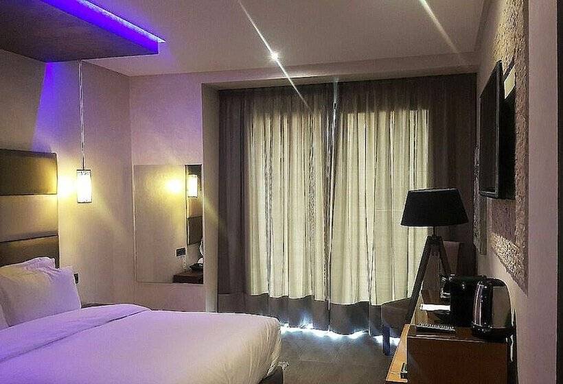 Fotos del hotel The Seven:  5