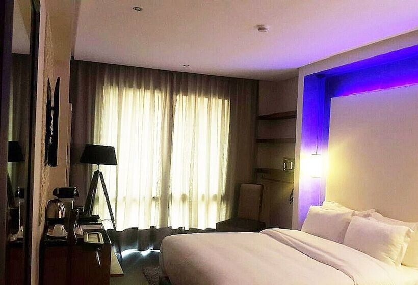 Fotos del hotel The Seven:  6