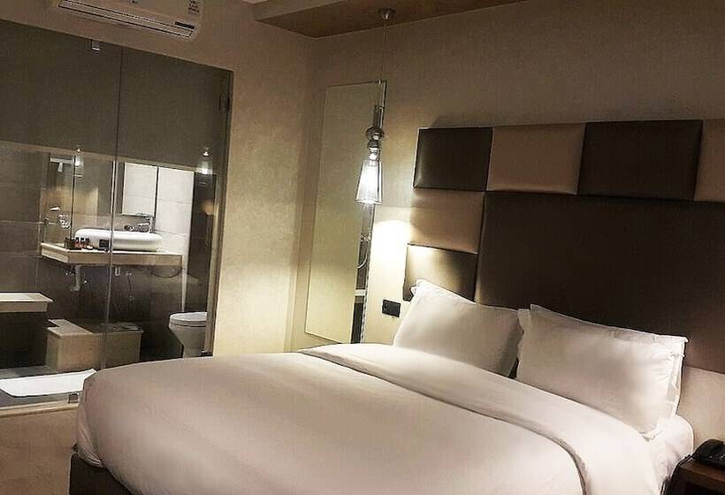 Fotos del hotel The Seven:  9