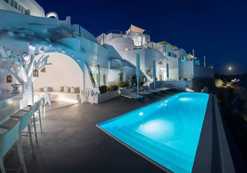 Canaves Oia Sunday Suites