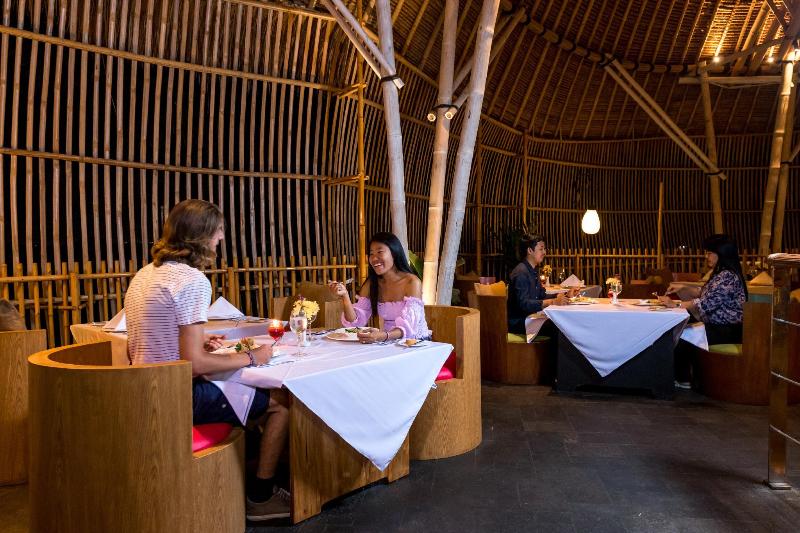 Fotos del hotel Taman Mesari Luxury Villa:  9