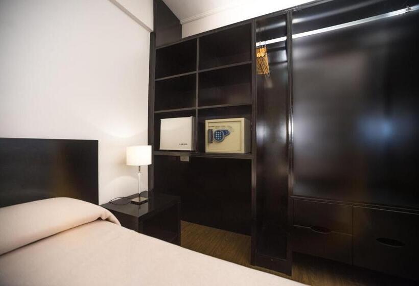 Fotos del hotel Versailles:  22