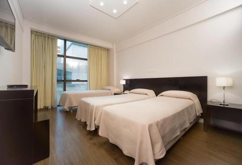 Fotos del hotel Versailles:  23