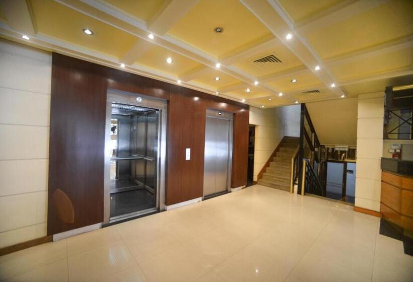 Fotos del hotel Versailles:  8