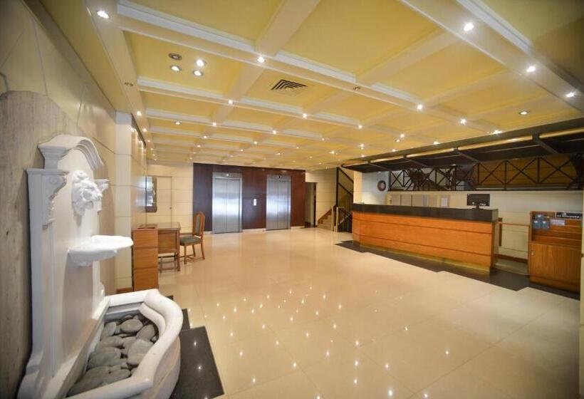 Fotos del hotel Versailles:  2