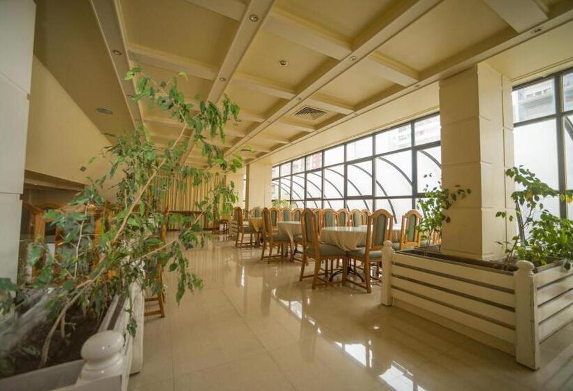 Fotos del hotel Versailles:  4