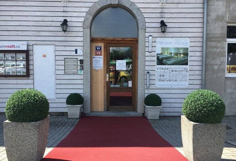 Fotos del hotel Pension Village:  14