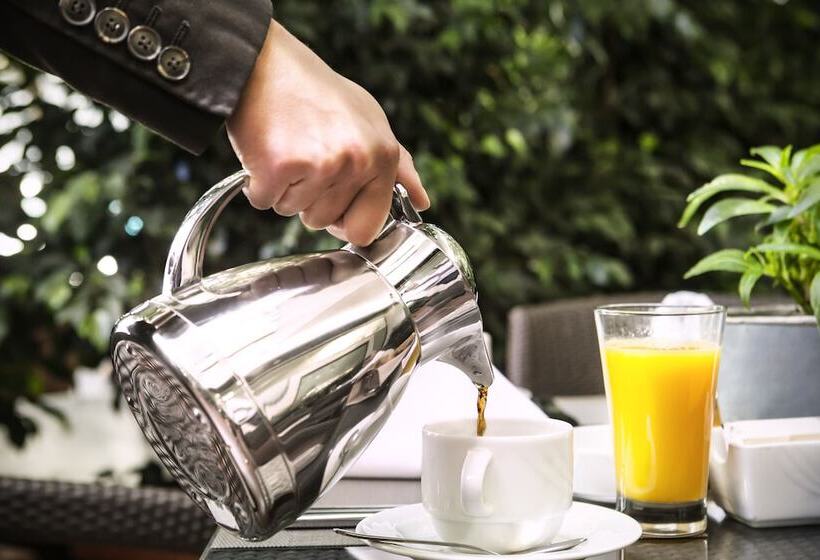 Fotos del hotel Novotel Jeddah Tahlia:  7