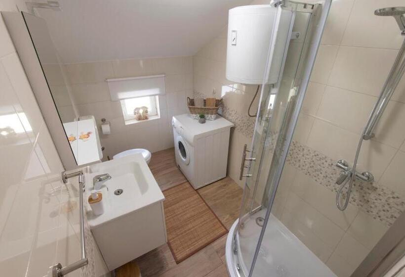 Fotos del hotel Apartments Batur:  5