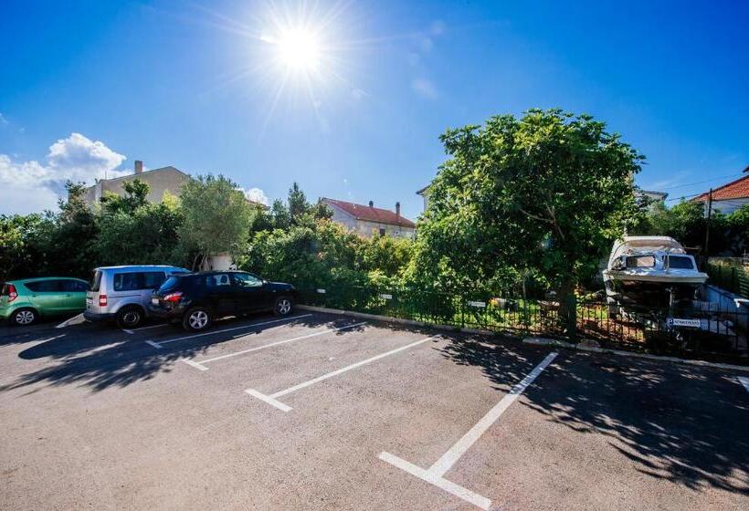 Fotos del hotel Apartments Batur:  6