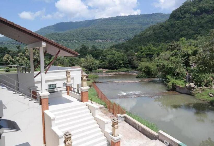 Fotos del hotel Phubachiang Golf & Resort Pakse:  8