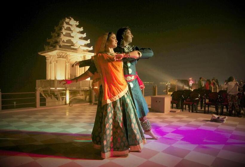 Fotos del hotel Brijrama Palace A Heritage:  21