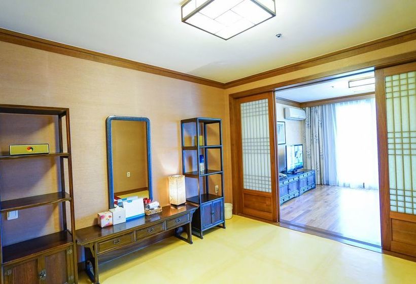 Fotos del hotel Lake Hills Jeju Resort:  22