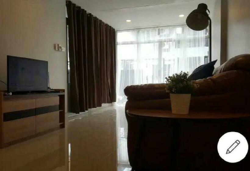 Fotos del hotel S30:  18