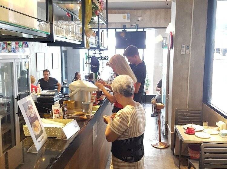 Fotos del hotel The Step Sathon:  6