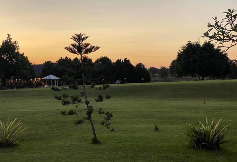 Fotos del hotel Korat Resort:  10