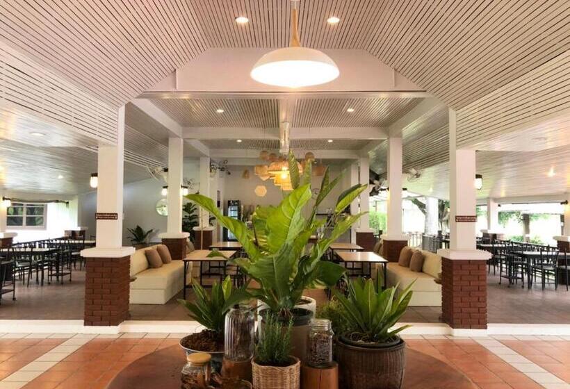 Fotos del hotel Korat Resort:  3