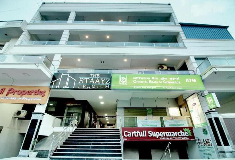 Fotos del hotel Staayz Premium Gurgaon:  8