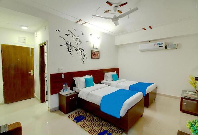 Fotos del hotel Staayz Premium Gurgaon:  11