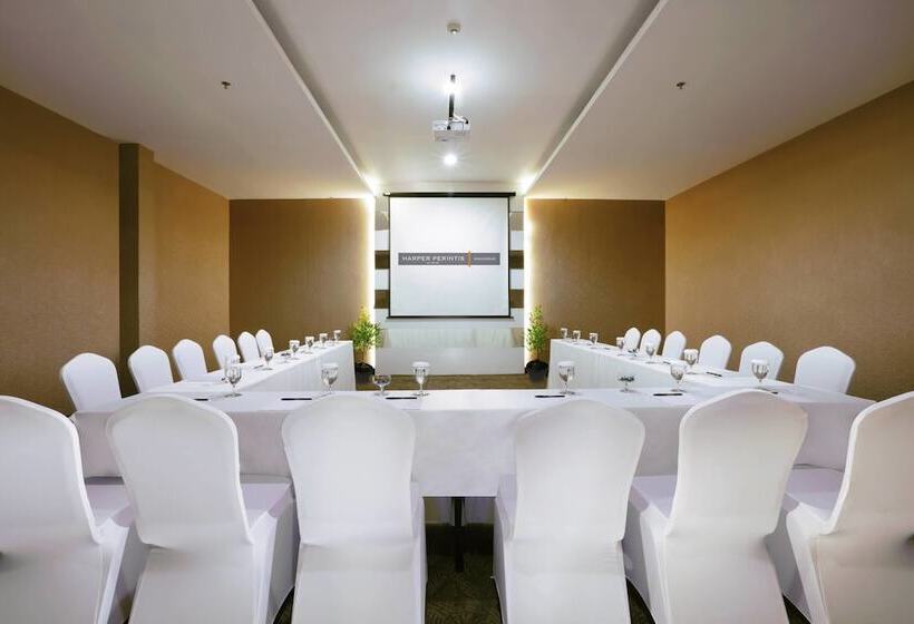 Fotos del hotel Harper Perintis By Aston:  8