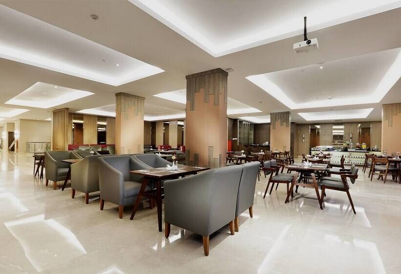 Fotos del hotel Harper Perintis By Aston:  3