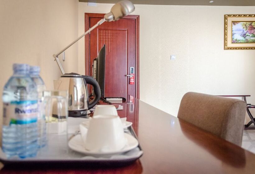 Fotos del hotel Hillside Plaza:  8