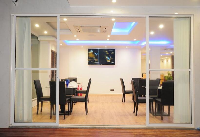 Fotos del hotel Airport Beach:  9