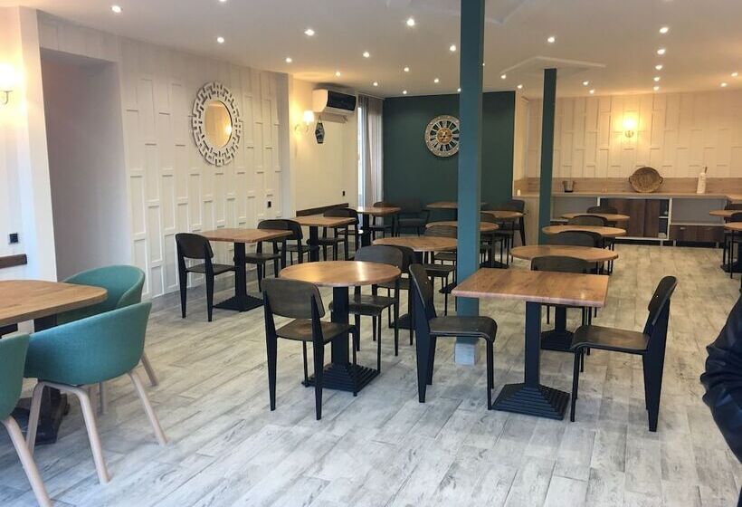 Fotos del hotel Rogalux:  6