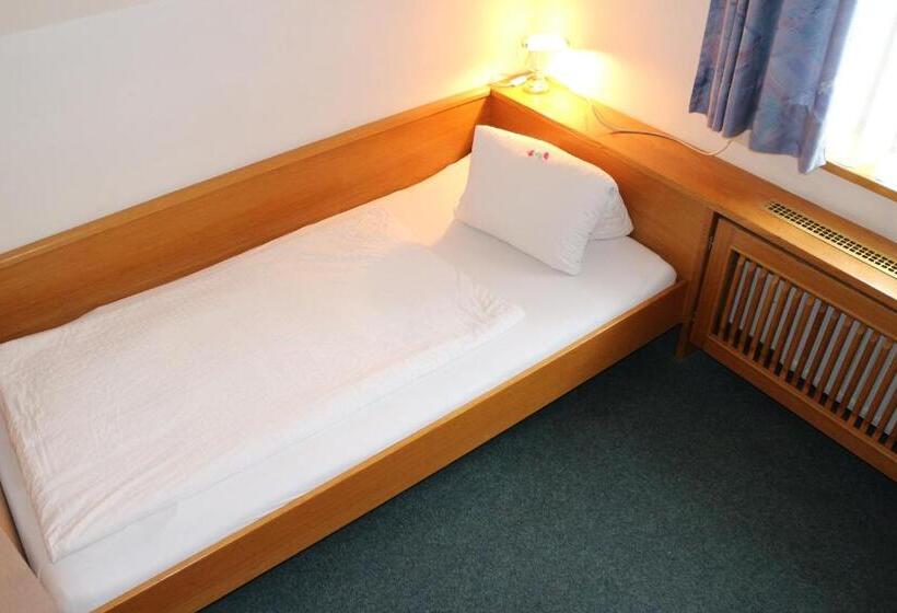 Fotos del hotel Pension  Alt  Strassgang:  19