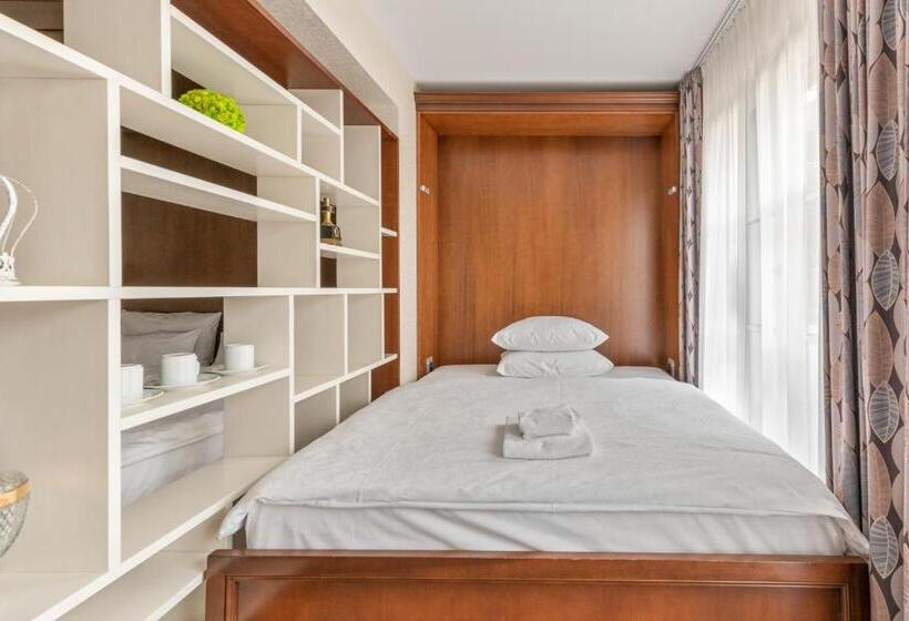 Fotos del hotel Advastay By King's:  11