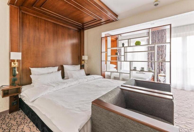 Fotos del hotel Advastay By King's:  24