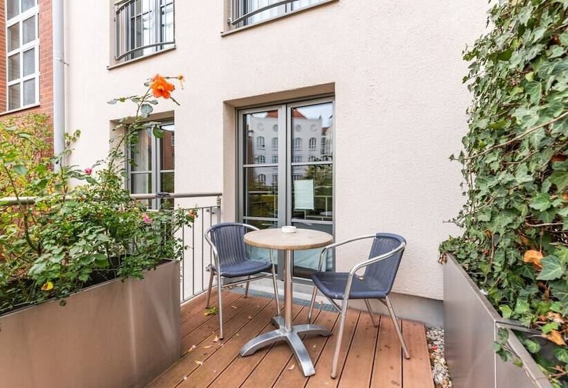 Fotos del hotel Advastay By King's:  14