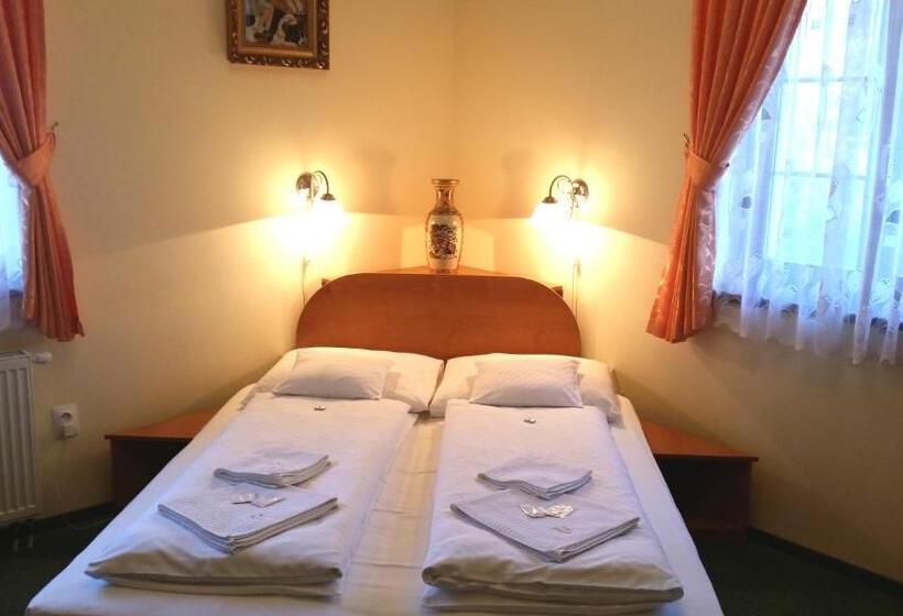 Fotos del hotel Penzión Zlatý Jele?:  10