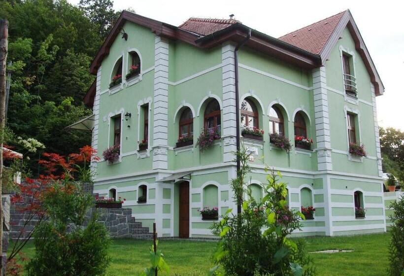 Fotos del hotel Penzión Zlatý Jele?:  15