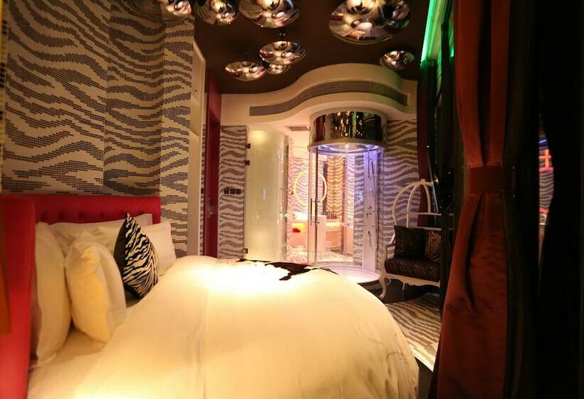 Fotos del hotel R-kiss:  3