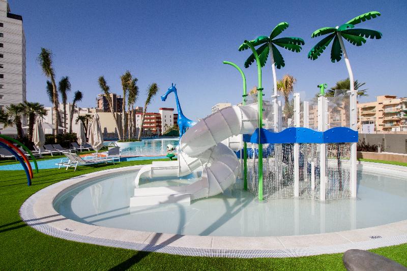 Fotos del hotel Suitopía - Sol Y Mar Suites Hotel:  1