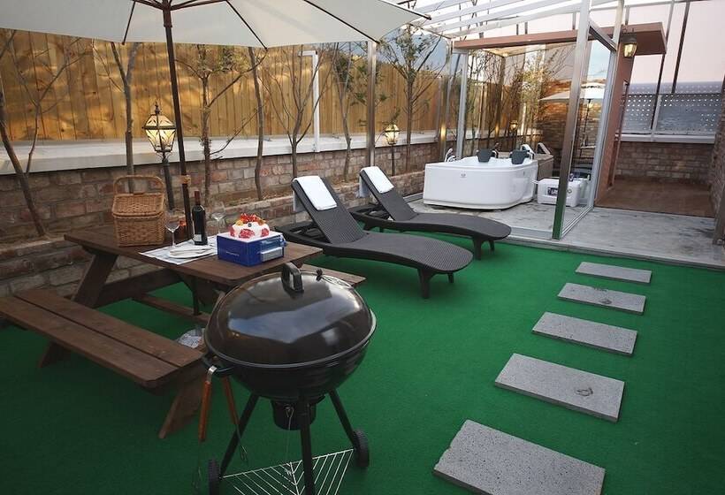 Fotos del hotel February  Apsan:  2