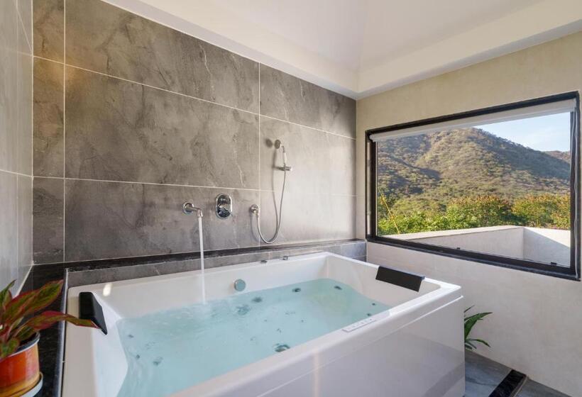 Fotos del hotel Tree Of Life Vantara Resort, Udaipur:  11