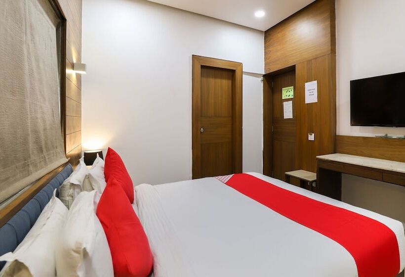 Fotos del hotel Treebo Kyra:  7