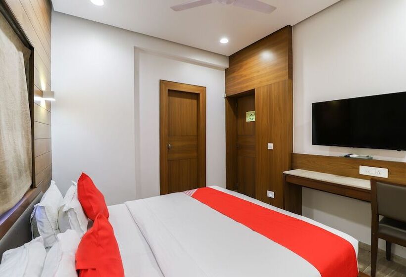 Fotos del hotel Treebo Kyra:  15