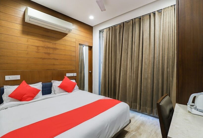 Fotos del hotel Treebo Kyra:  2