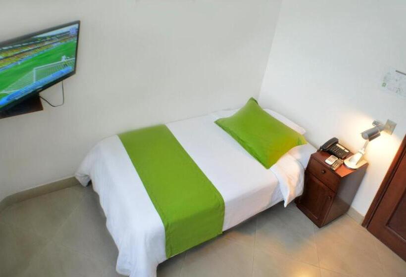 Fotos del hotel Castell:  18