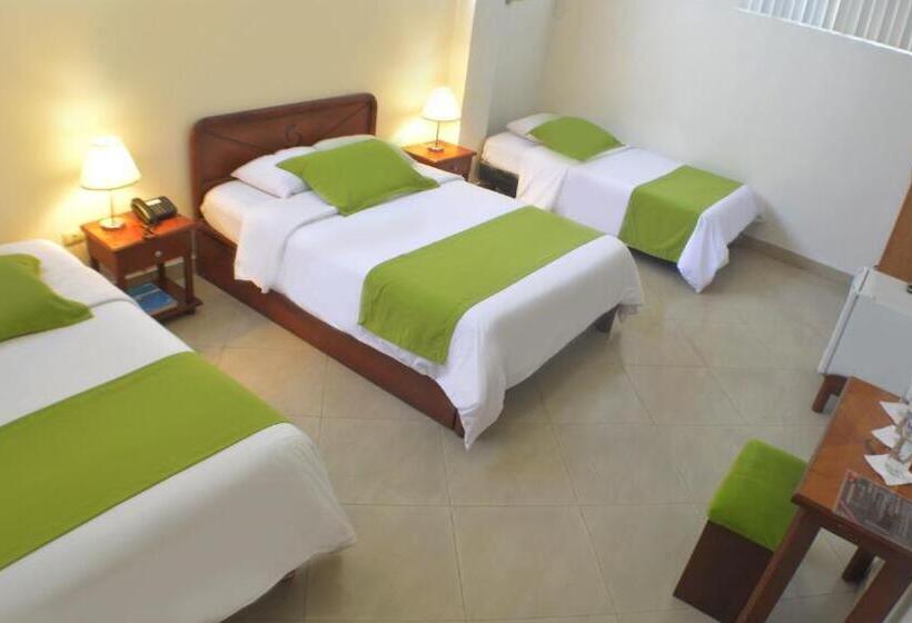 Fotos del hotel Castell:  16