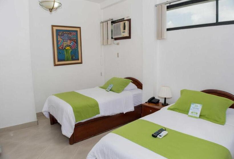 Fotos del hotel Castell:  14