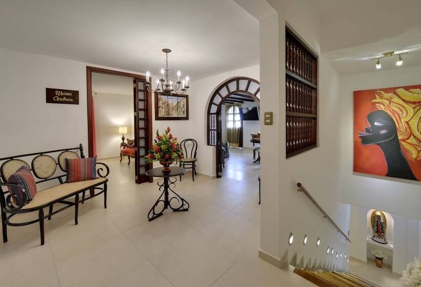 Fotos del hotel Dorado Plaza Calle Del Arsenal:  2