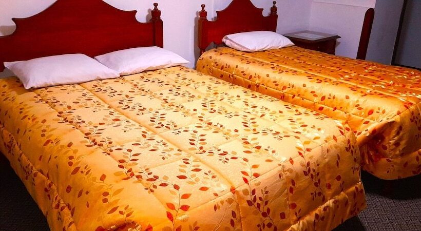 Fotos del hotel Hostal El Monarca:  9