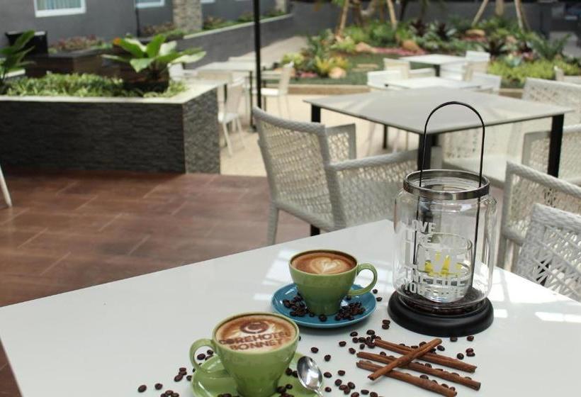 Fotos del hotel Bonnet Hotel Surabaya:  11