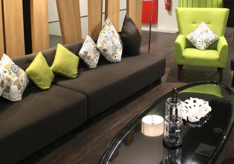 Fotos del hotel Bonnet Hotel Surabaya:  22