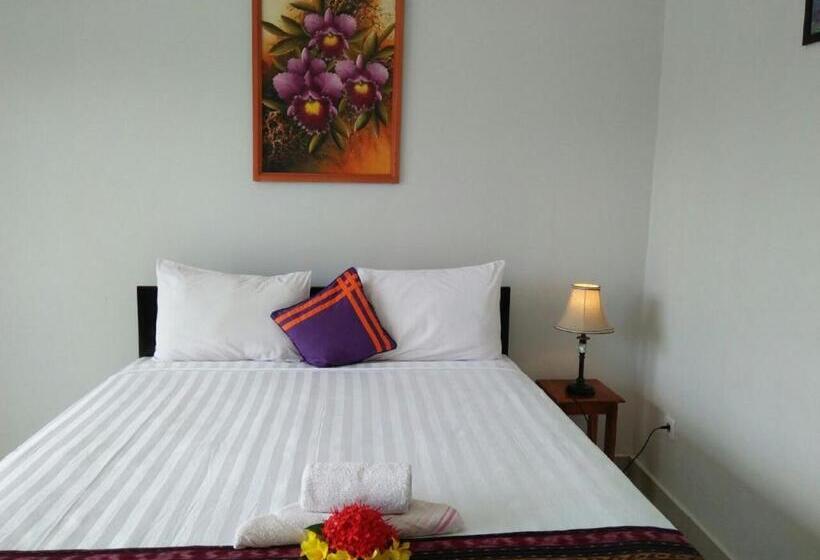 Fotos del hotel Cf Komodo:  13