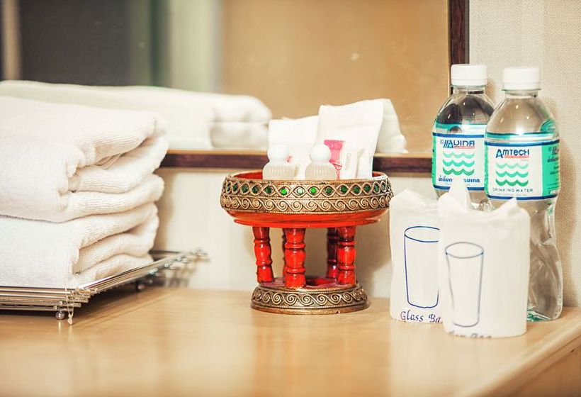 Fotos del hotel The Cm:  6